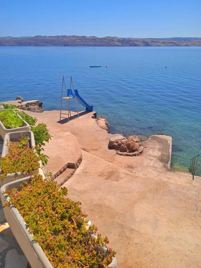 Beachfront Apartments Anita With Pool Karlobag Exterior foto